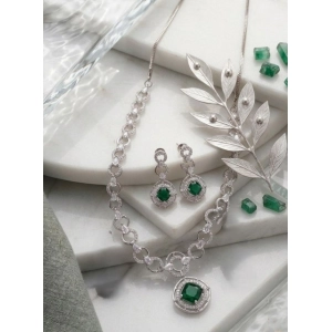 Generic Women's Brass Silver Plated Necklace set (Green)