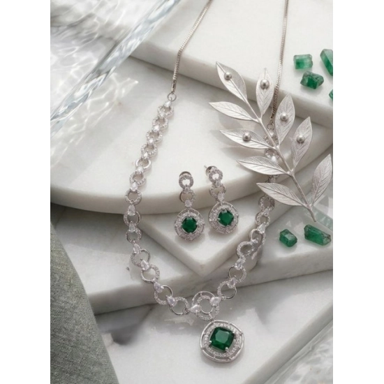 Generic Women's Brass Silver Plated Necklace set (Green) Generic Women's Brass Silver Plated Necklace set (Green)