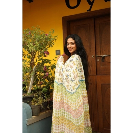 Generic Women's Linen Printed Saree With Unstitched Blouse 5.5Mtr (White)