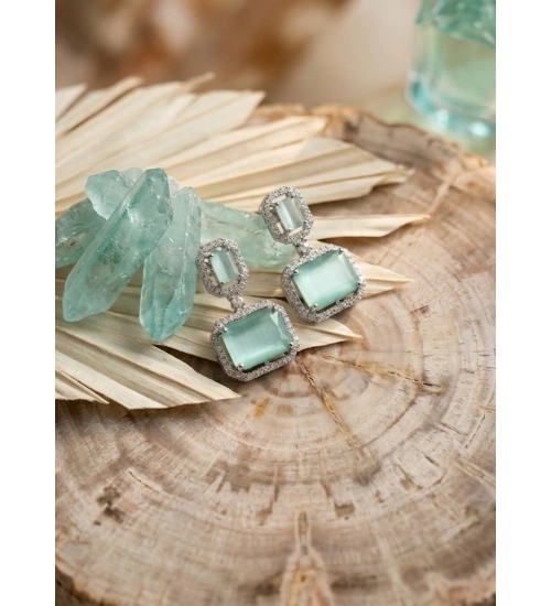 Generic Women's Brass Silver Plated Drop Earrings (Turquoise)
