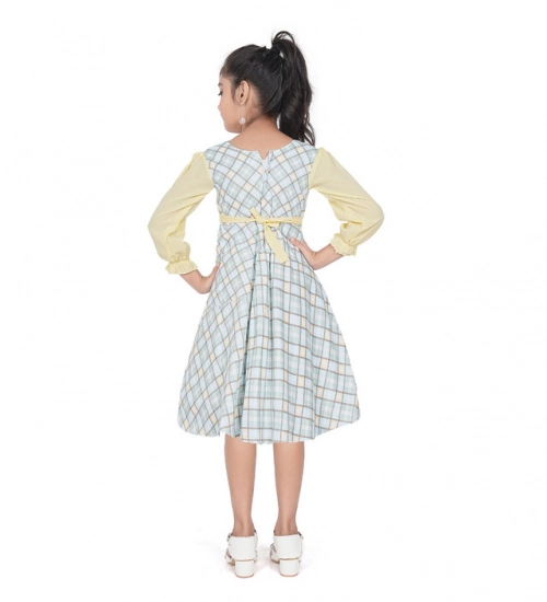 Girl's Digital Twill Striped 3/4 th Sleeve Round Neck Dress (Light Green)