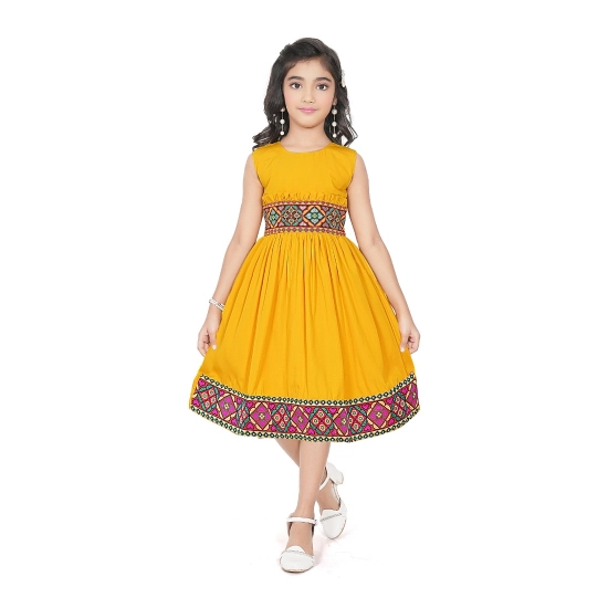 Generic Girl's Shiffon Printed Sleeve Less Round Neck Dress (Mustard Yellow)