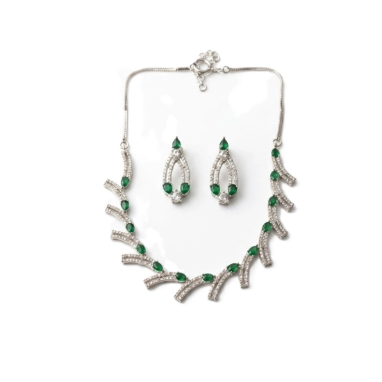 Generic Women's Brass Silver Plated Necklace set (Green) Generic Women's Brass Silver Plated Necklace set (Green)