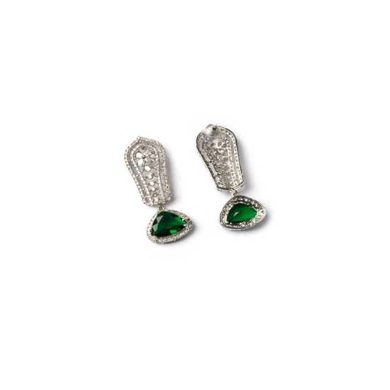 Generic Women's Brass Silver Plated Drop Earrings (Green) Generic Women's Brass Silver Plated Drop Earrings (Green)