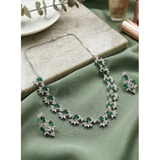 Generic Women's Brass Silver Plated Necklace set (Green) Generic Women's Brass Silver Plated Necklace set (Green)