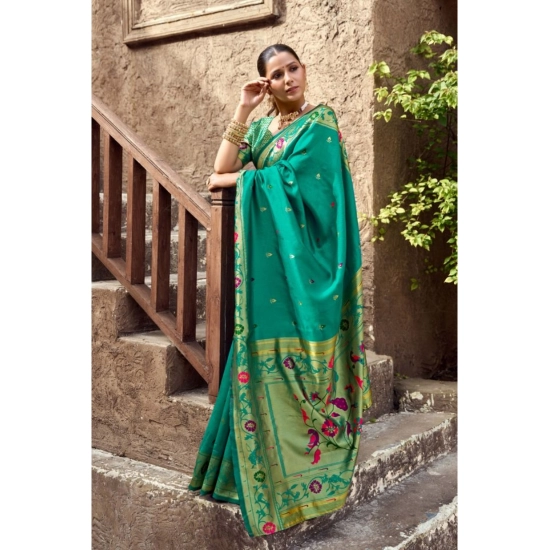 Generic Women's Silk Blend Woven Saree With Unstitched Blouse 5.5 Mtr (Green)