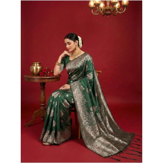 Generic Women's Silk Blend Printed Saree With Unstitched Blouse 5.5Mtr (Dark Green)