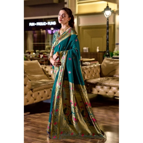 Women's Silk Blend Zari Woven Saree With Unstitched Blouse 5.5Mtr (Teal)