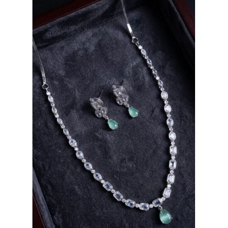 Generic Women's Brass Silver Plated Necklace set (Turquoise)