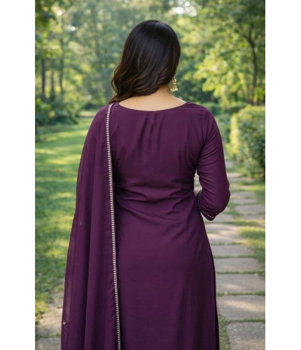 Generic Women's Georgette Ethnic Motif Round 3/4th Sleeve Kurti With Pant Dupatta Set (Magenta)