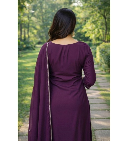 Generic Women's Georgette Ethnic Motif Round 3/4th Sleeve Kurti With Pant Dupatta Set (Magenta) Generic Women's Georgette Ethnic Motif Round 3/4th Sleeve Kurti With Pant Dupatta Set (Magenta)