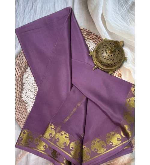 Generic Women's Crepe Chit Pallu Solid Saree With Unstitched Blouse 5.5Mtr (Lavender)