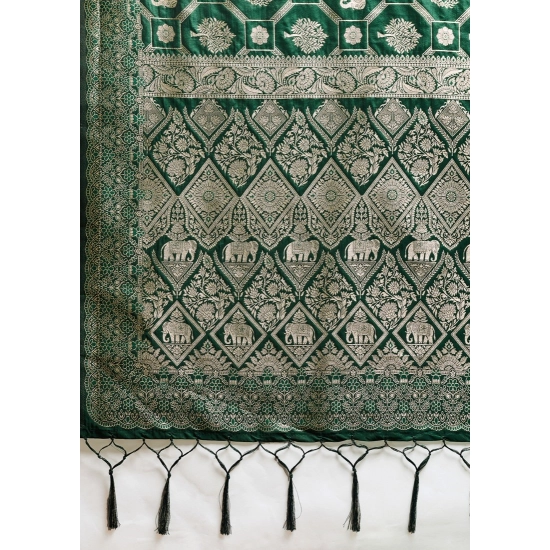 Generic Women's Silk Blend Printed Saree With Unstitched Blouse 5.5Mtr (Bottel Green) Generic Women's Silk Blend Printed Saree With Unstitched Blouse 5.5Mtr (Bottel Green)