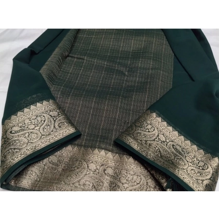 Generic Women's Crepe Chit Pallu Solid Saree With Unstitched Blouse 5.5Mtr (Bottle Green) Generic Women's Crepe Chit Pallu Solid Saree With Unstitched Blouse 5.5Mtr (Bottle Green)