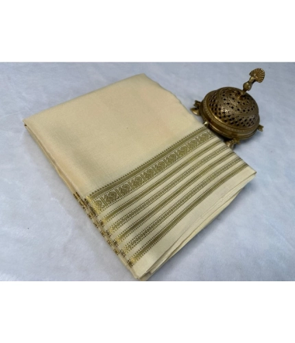 Generic Women's Crepe Chit Pallu Solid Saree With Unstitched Blouse 5.5Mtr (Beige)