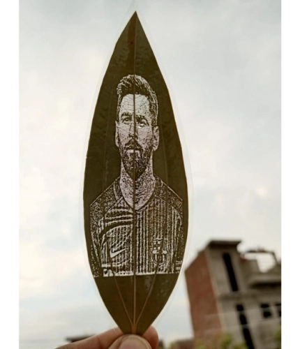 Generic Custom Engraved Leaf Art – Football Player Portrait on Natural Leaf