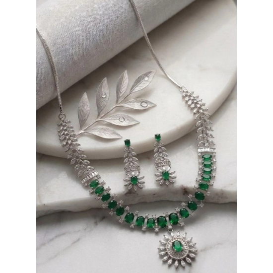 Generic Women's Brass Silver Plated Necklace set (Green) Generic Women's Brass Silver Plated Necklace set (Green)
