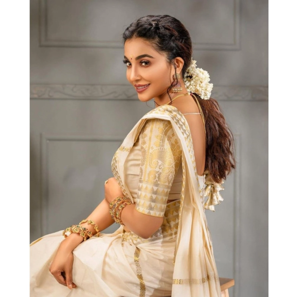 Generic Women's Soft Litchi Silk Jacquard Work Saree With Unstitched Blouse 5.5Mtr (White)