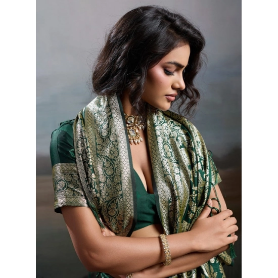 Generic Women's Silk Blend Printed Saree With Unstitched Blouse 5.5Mtr (Dark Green) Generic Women's Silk Blend Printed Saree With Unstitched Blouse 5.5Mtr (Dark Green)