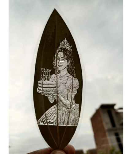 Generic Custom Birthday Leaf Art – Engraved Portrait on Natural Leaf