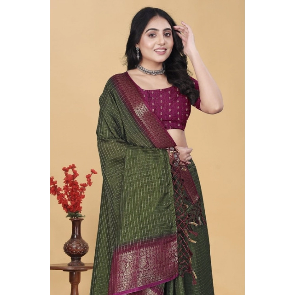Women’s Cotton Blend Checkered Saree With Unstitched Blouse 5.5Mtr (Green)