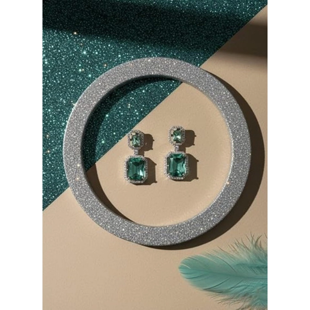 Generic Women's Brass Silver Plated Drop Earrings (Green) Generic Women's Brass Silver Plated Drop Earrings (Green)