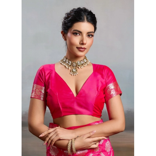 Generic Women's Silk Blend Printed Saree With Unstitched Blouse 5.5Mtr (Pink) Generic Women's Silk Blend Printed Saree With Unstitched Blouse 5.5Mtr (Pink)