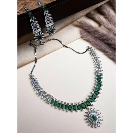 Generic Women's Brass Silver Plated Necklace set (Green) Generic Women's Brass Silver Plated Necklace set (Green)