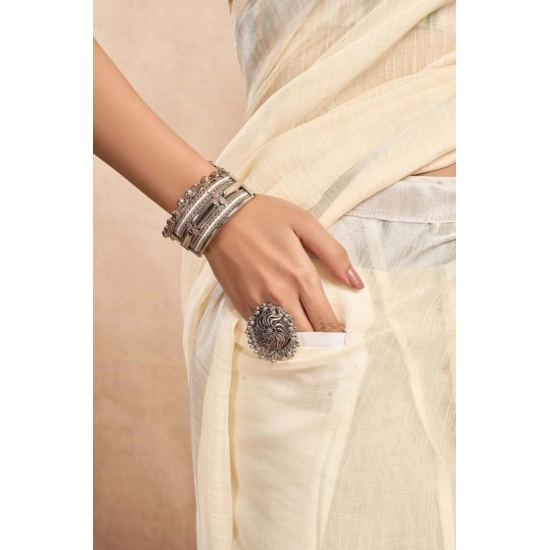Generic Women's Faux Linen Floral Print Ready to wear Saree With Unstitched Blouse 5.5Mtr (Cream) Generic Women's Faux Linen Floral Print Ready to wear Saree With Unstitched Blouse 5.5Mtr (Cream)