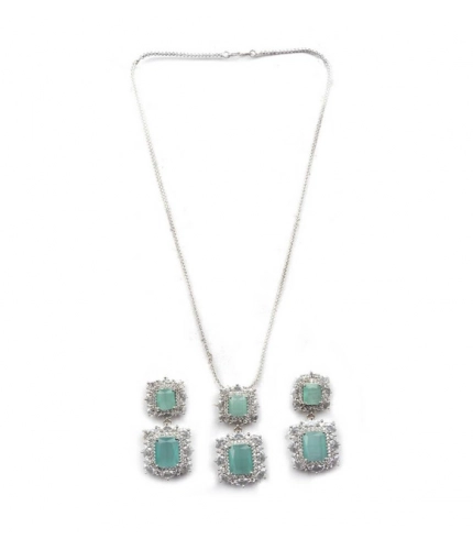 Generic Women's Brass Silver Plated Pendant Set (Mint)