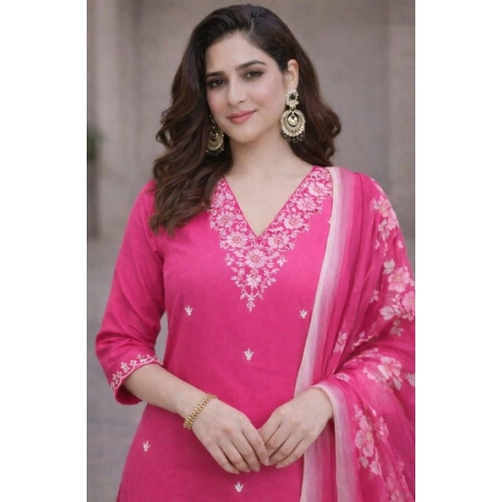 Generic Women's Chanderi Silk Ethnic Motif V-Neck 3/4th Sleeve Kurti With Pant Dupatta Set (Pink) Generic Women's Chanderi Silk Ethnic Motif V-Neck 3/4th Sleeve Kurti With Pant Dupatta Set (Pink)