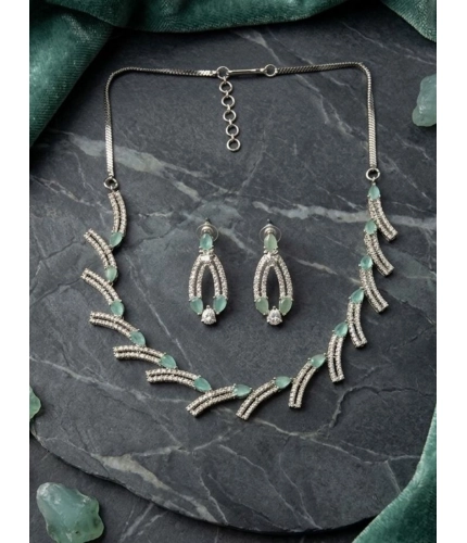 Generic Women's Brass Silver Plated Necklace set (Turquoise)