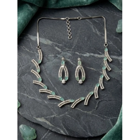 Generic Women's Brass Silver Plated Necklace set (Turquoise)