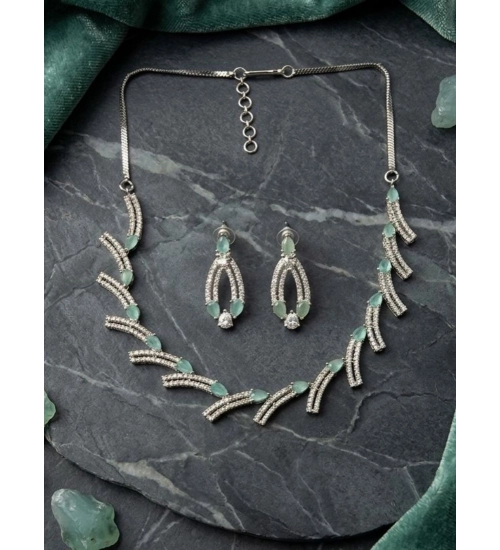 Generic Women's Brass Silver Plated Necklace set (Turquoise)
