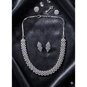 Generic Women's Brass Silver Plated Necklace set (Silver)